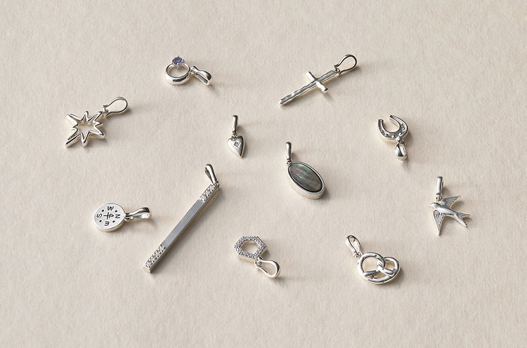 Motif Charm